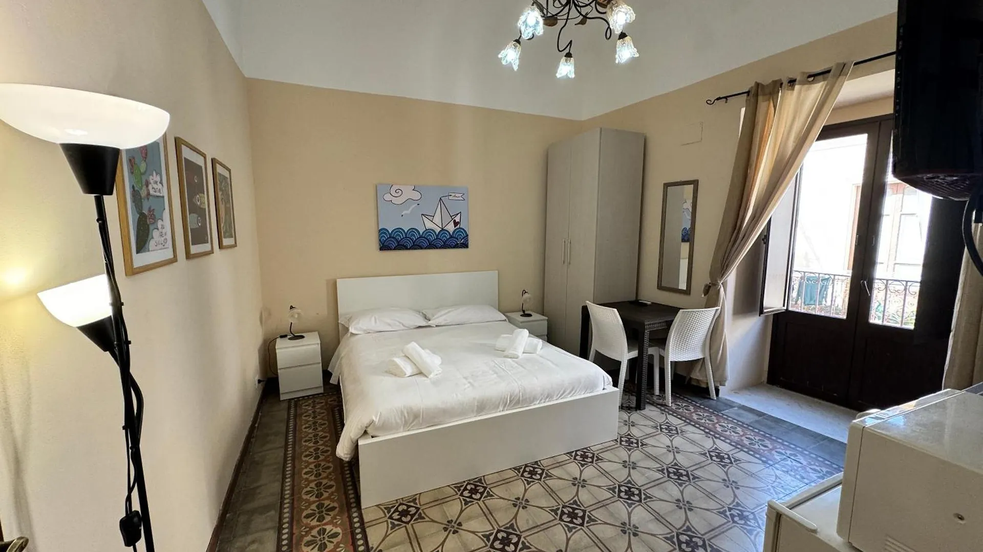 Rocco'S House Otel Cefalù